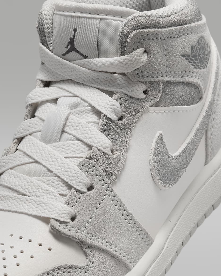 Air jordan mid grey discount